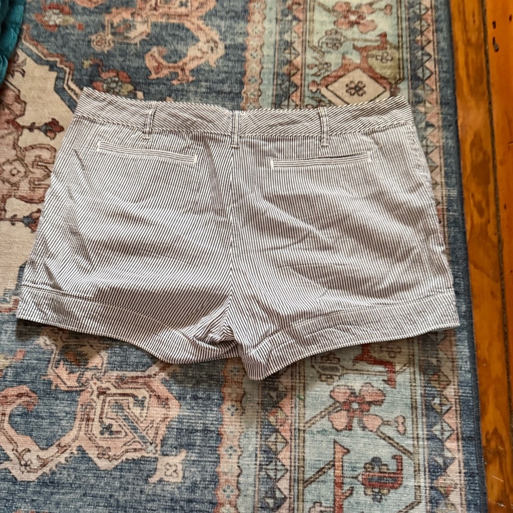 🤍 Gap Striped Cuffed Shorts Size 14 Blue White Tailored Summer 3/$25